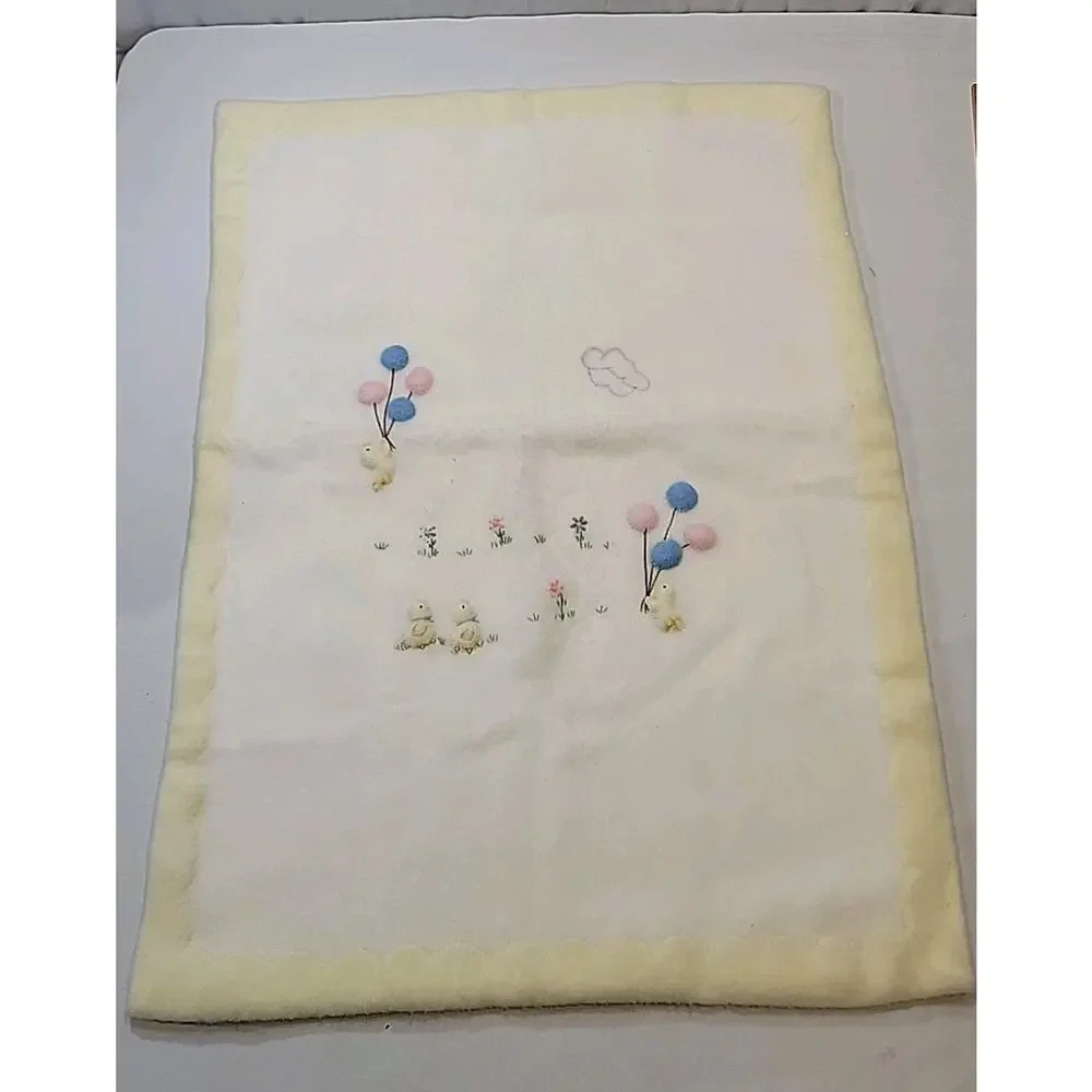 Vtg Young Peoples Floor Baby Blanket 34